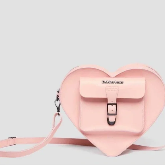 NWOT Dr. Martens Pink Heart Backpack - Picture 6 of 6